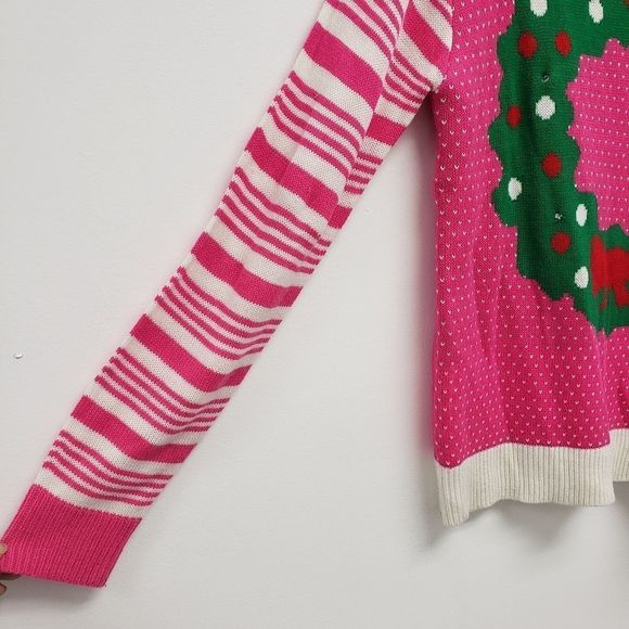 Forum Light Up Wreath Sweater Size Large - Picture 5 of 9